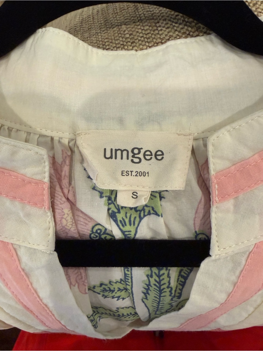 Umgee Cream Floral V-Neck Puff Sleeve Top - Picture 3 of 3